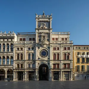 Apartment San Marco Boutique R&r Italy