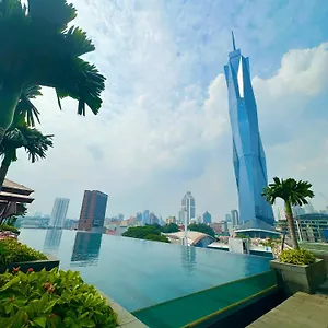 https://crystal-suite-at-opus.kualalumpurs-hotels.com